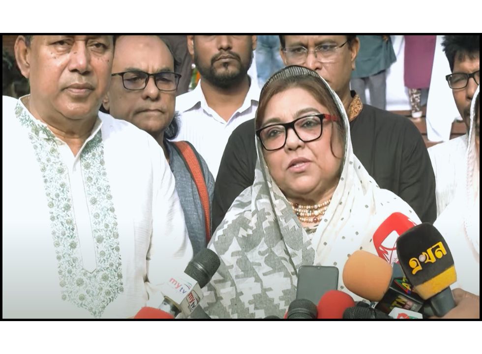 সাম্যবাদী কবি নজরুলকে ভুলবার নয়