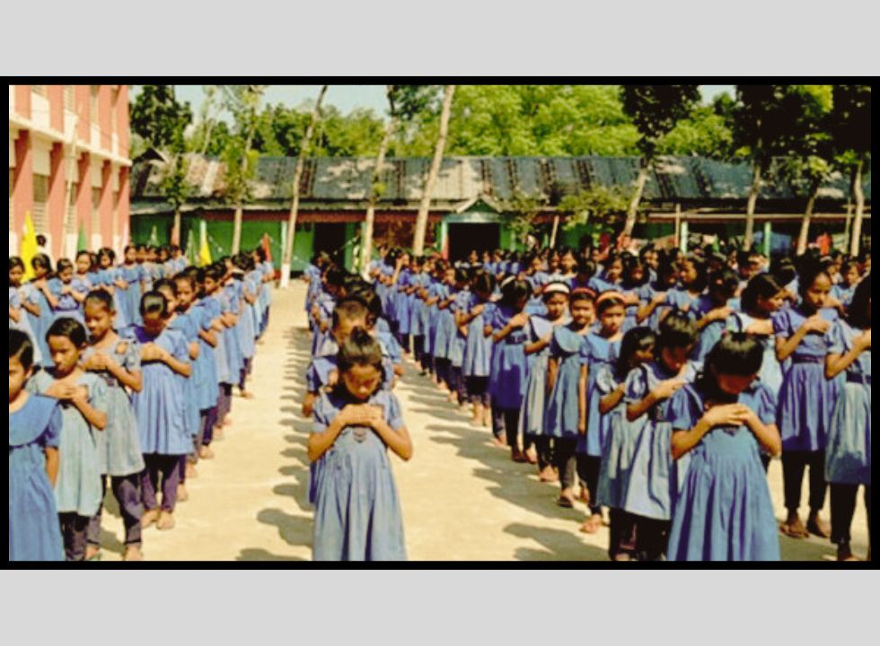 ক্ষমতাবানদের সন্তানরা সরকারি প্রাথমিক বিদ্যালয়ে পড়েনাহেতু শিক্ষক সংকট উপেক্ষিত--